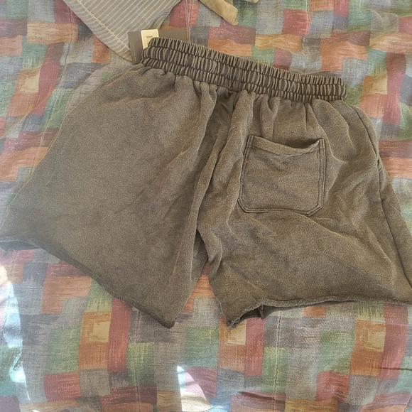Mens shorts - Picture 2 of 3